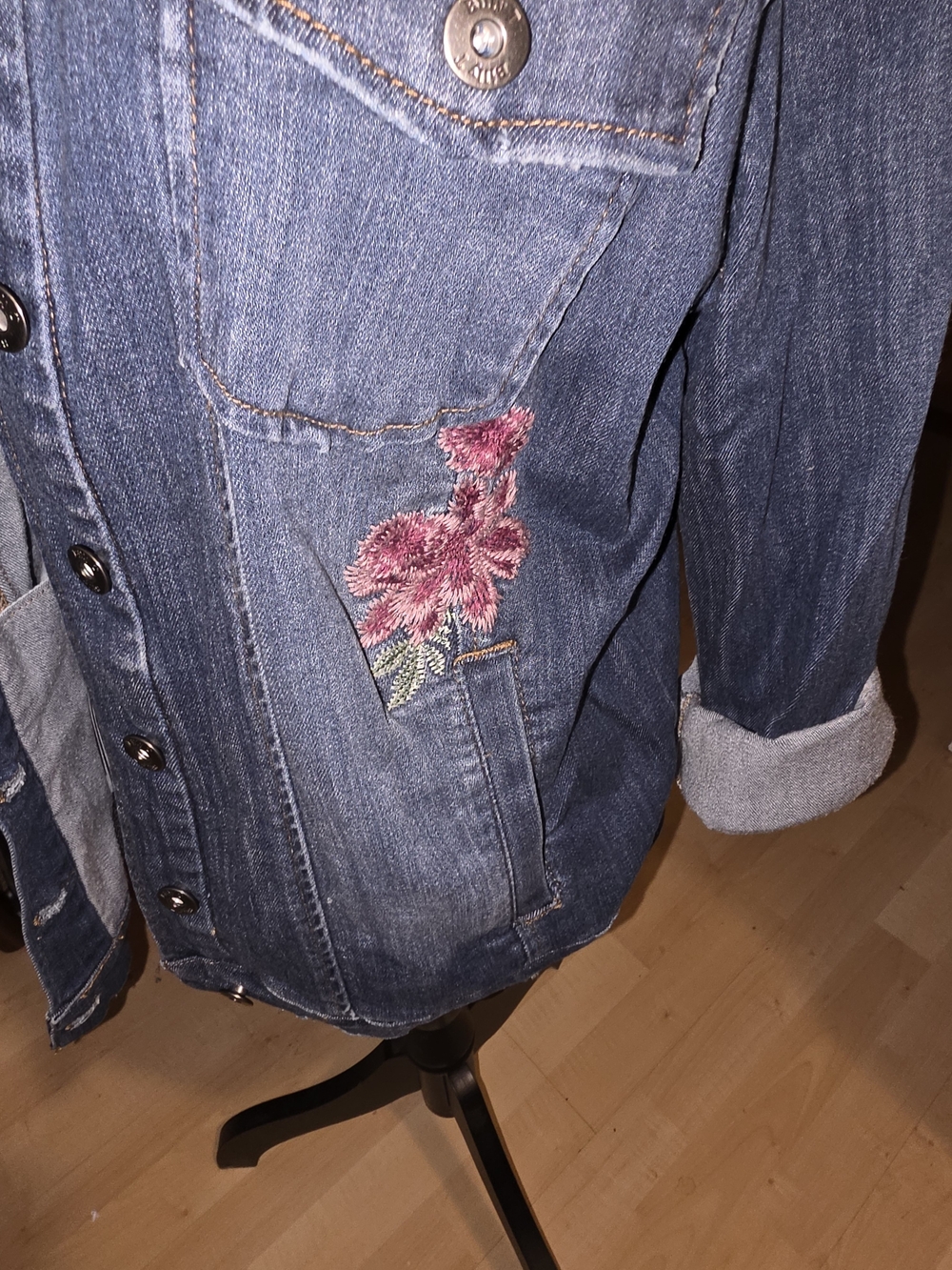 Denim Jacket with Pink Floral & Leopard Embroidery - Picture 4 of 9